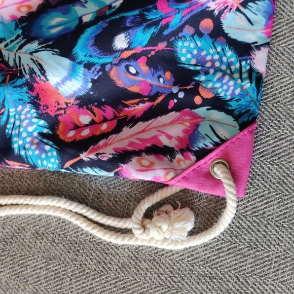 Feather Drawstring Bag - Picture 3 of 5